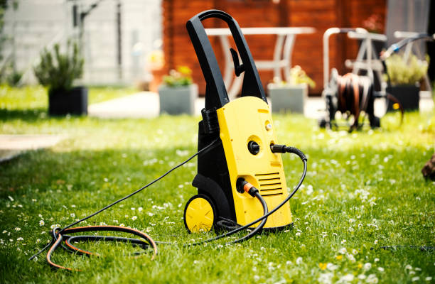 Best Gutter Cleaning and Brightening in Chinook, MT